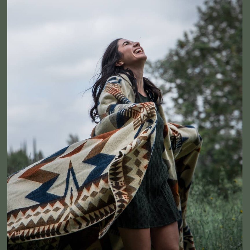 Awa Throw Blanket - Earth - Retreat Home Furniture