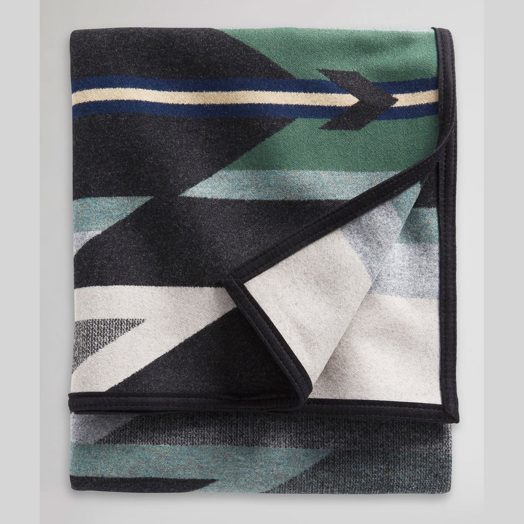 Wyeth Trail Oxford Blanket - Retreat Home Furniture