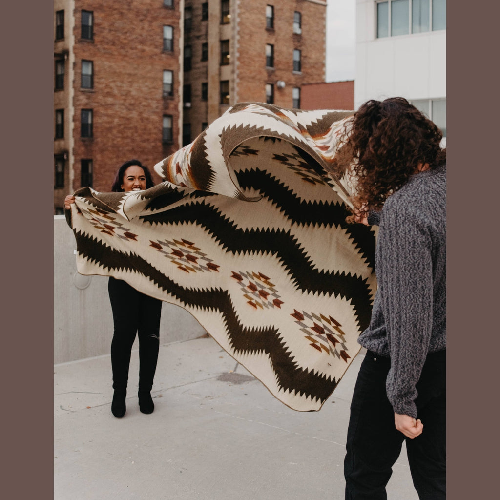 Tsachila Throw Blanket - Chocolate - Retreat Home Furniture