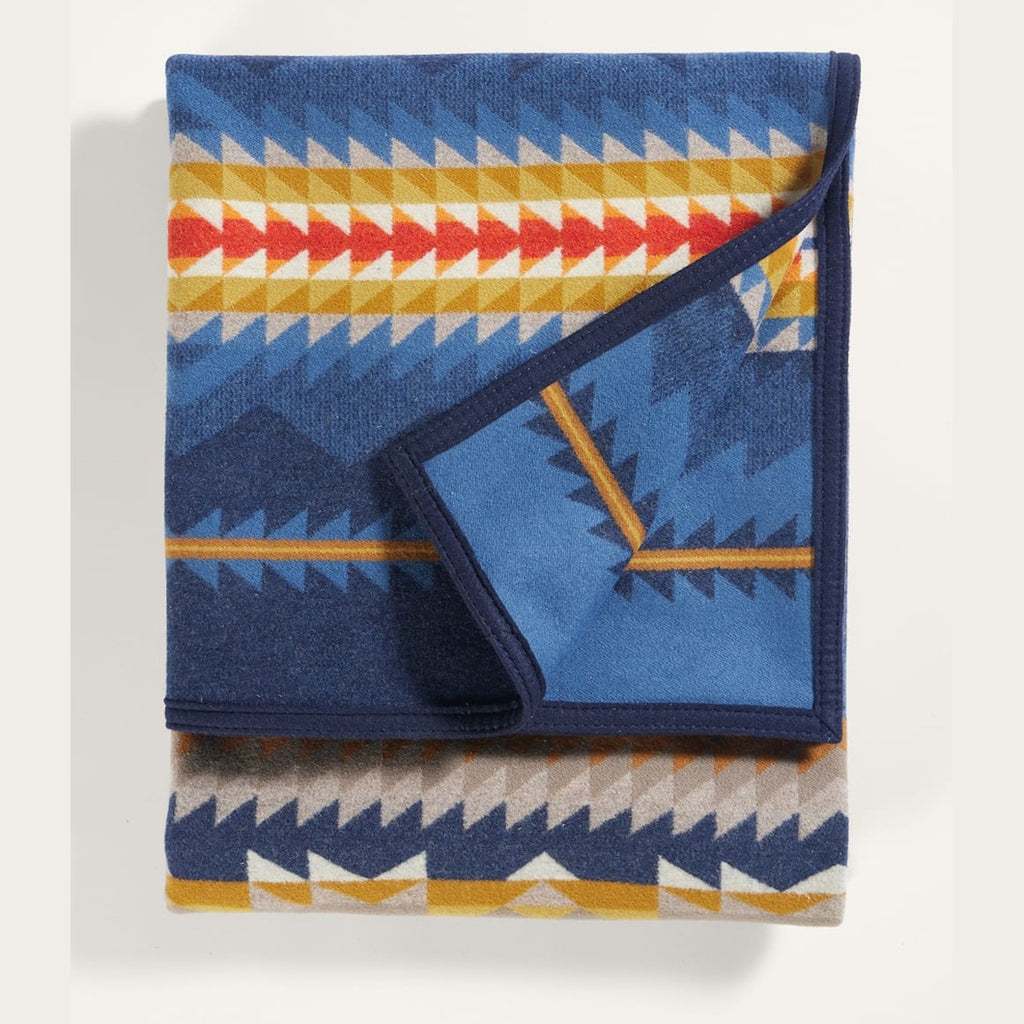 Cascadia Jacquard Blanket Retreat Home Furniture