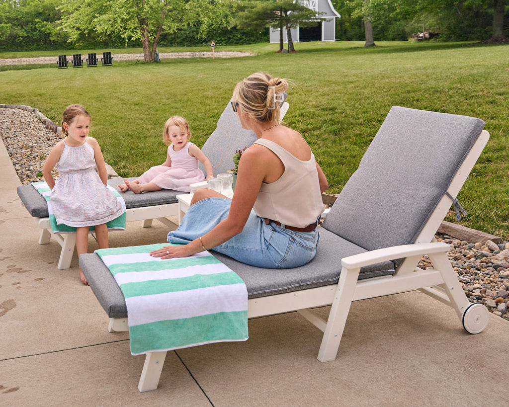 Signature Chaise 3-Piece Set with Wheels Retreat Home Furniture