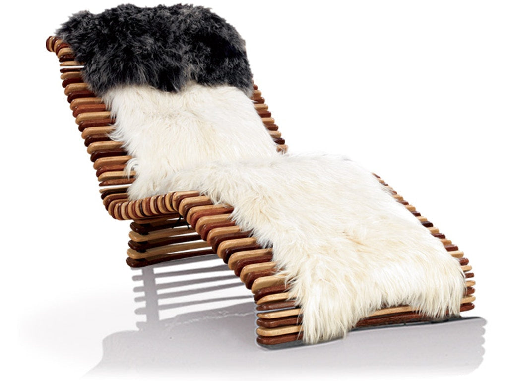 Luxor Chaise with Long Hair White Hide